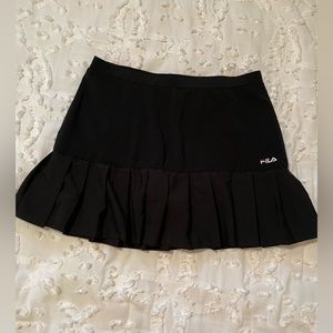 Fila Women’s Black Athletic Skort Size Medium